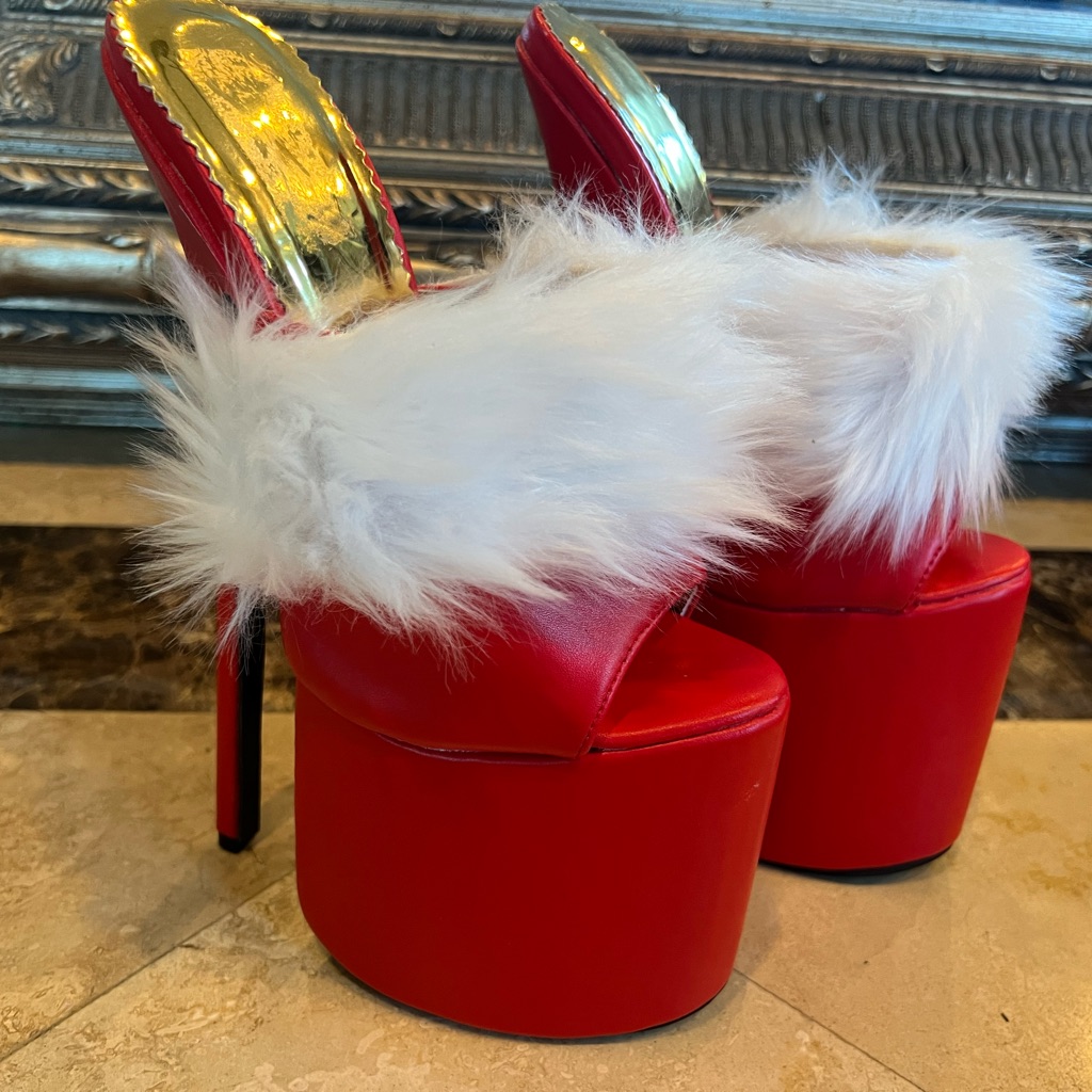 New Extreme Santa Heels